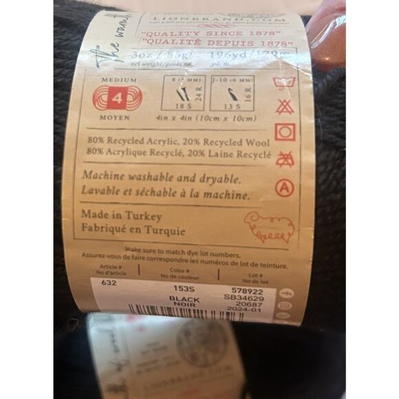 LION BRAND Black Noir Wool Ease Yarn 3 Skein 6 oz Super Bulky Wool Acrylic Vtg - Picture 6 of 6